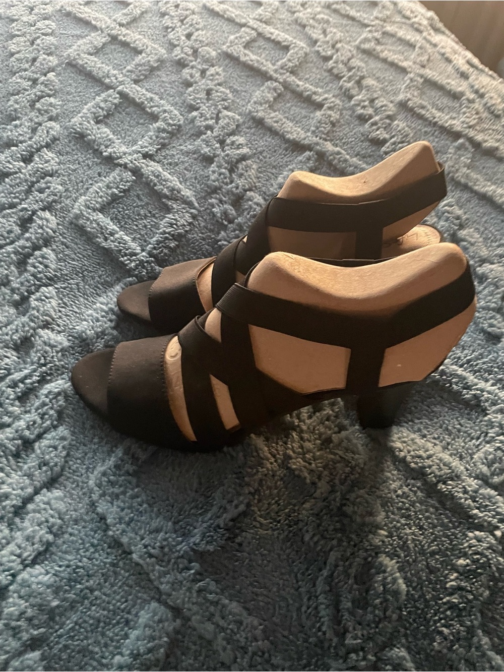 Life Stride Black Strappy Mid-Heel Sandals